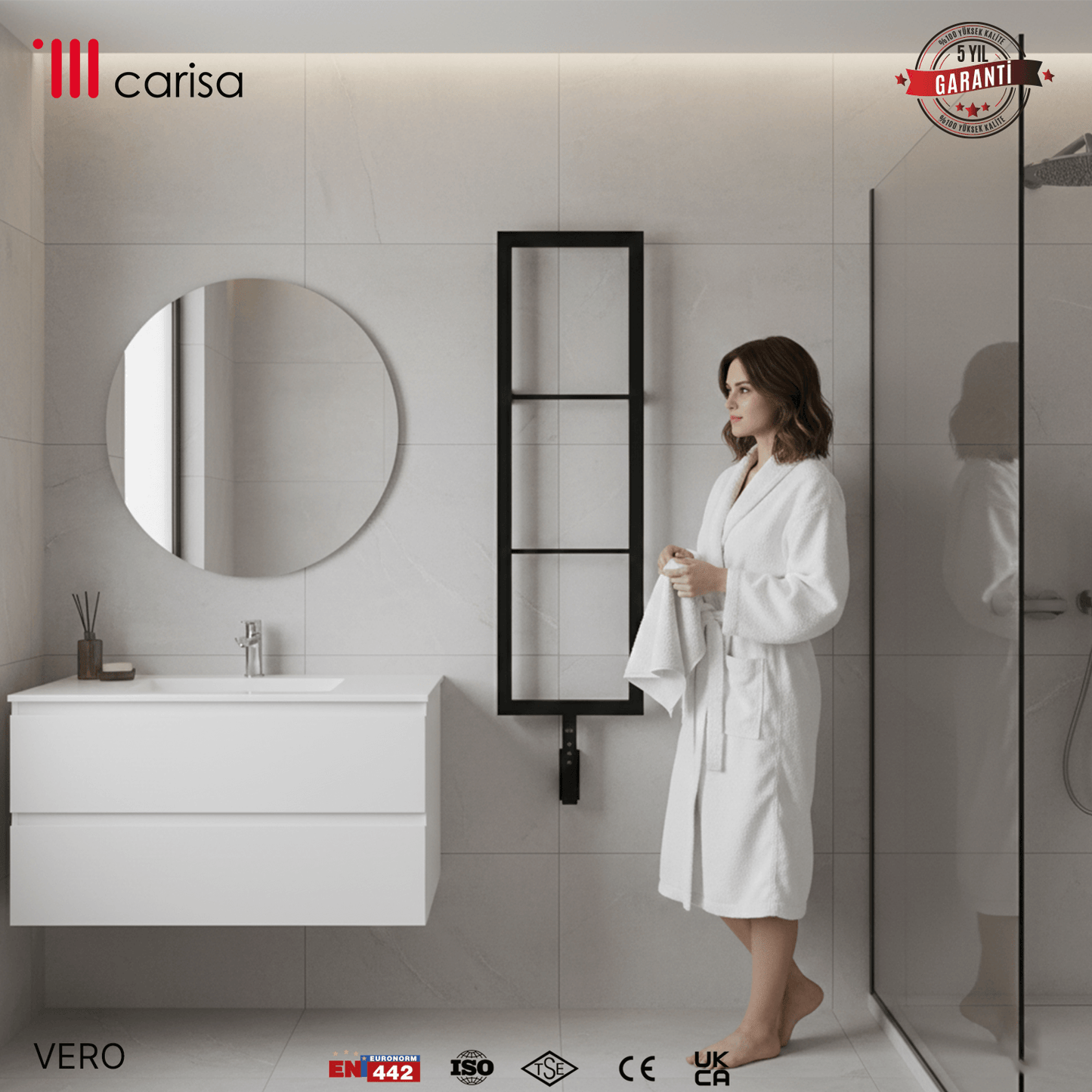 Alt Tag: sèche-serviettes Carisa Vero noir mat en acier inoxydable, radiateur porte-serviettes électrique mural dans salle de bain moderne