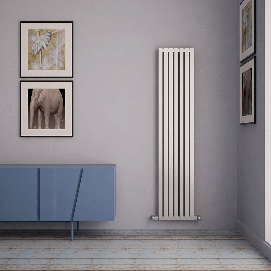 Carisa Sarp Radiateur en Acier Inoxydable Vertical Design Moderne Satiné Poli