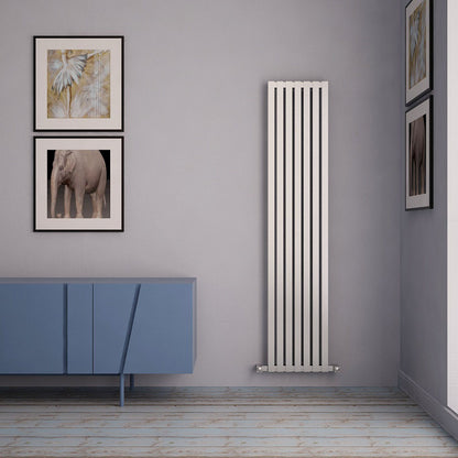 Carisa Sarp Radiateur en Acier Inoxydable Vertical Design Moderne Satiné Poli