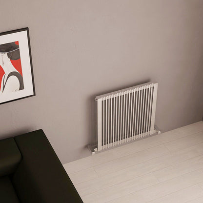 Carisa Stripe Radiateur en Acier Inoxydable Horizontal Design Moderne Satiné Poli