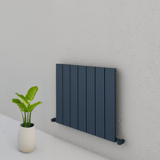 radiateur aluminium horizontal design anthracite Carisa Chambord moderne, radiateur mural en aluminium finition anthracite