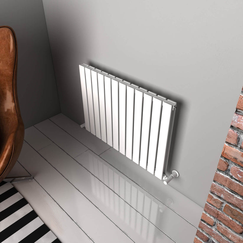Alt Tag: radiateur aluminium horizontal design moderne blanc Carisa Plata, radiateur mural en aluminium blanc, style moderne intérieur