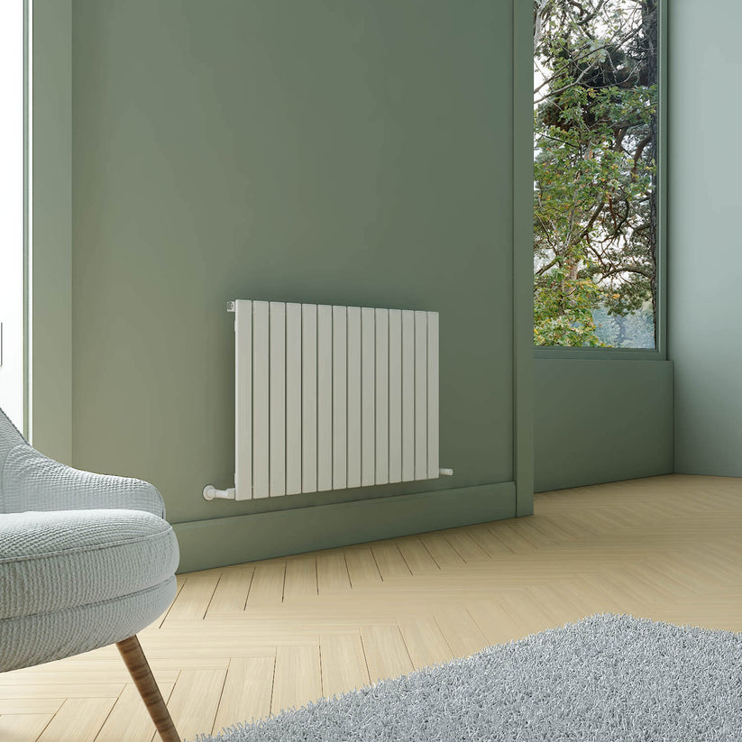 radiateur aluminium horizontal design moderne blanc Carisa Plata, radiateur mural en aluminium, style moderne pour salon